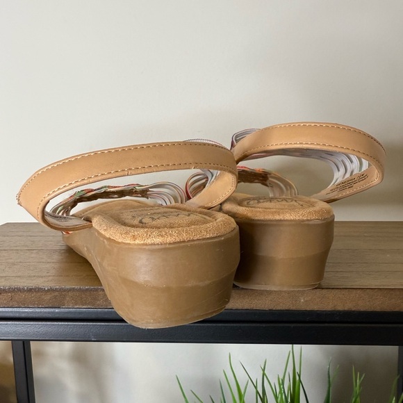 NWOT Women's Geneshia Wedge Sandals - Picture 6 of 8